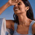 Colar Banhado à Ouro 18K  Delicate com Madre Pérola Emoldurada