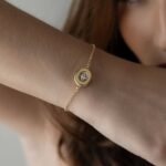 Pulseira Banhada à Ouro 18K com Pingente Oval com Pedra de Zircônia Cristal