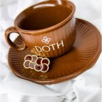 Brinco Banhado à Ouro 18k Cravejado no formato de Trevo Resinado