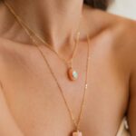 Colar Banhado à Ouro 18k com Pedra Nude Retangular e Oval Verde