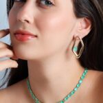 Choker banhado à Ouro 18k com Pedras Ovais Verdes