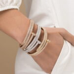 Bracelete Banhado à Ródio Prego Curvo Três Voltas Cravejados